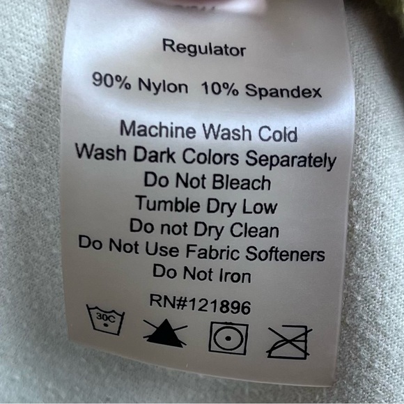 Title Nine Women's Regulator Full Zip Hooded Performance Jacket Size M; Travel - Picture 12 of 13